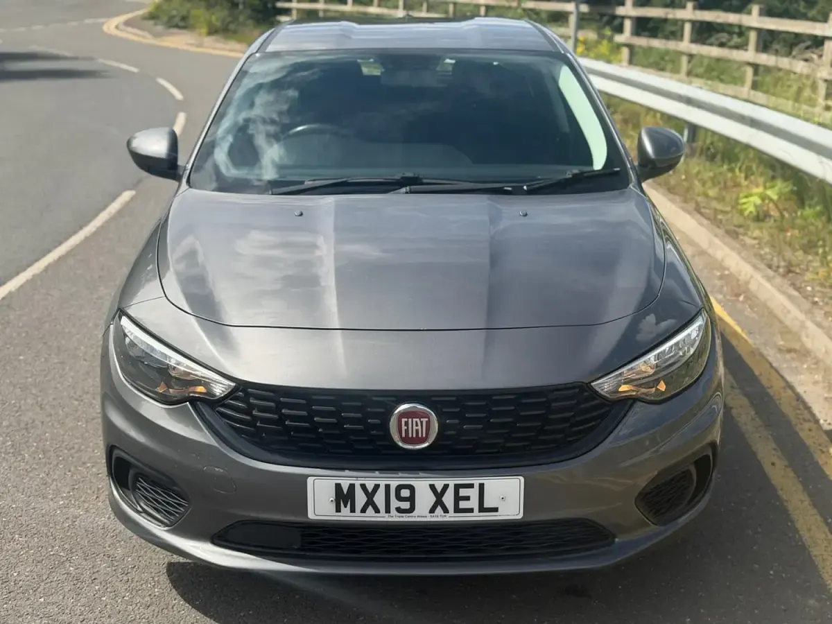 Used Fiat Tipo Easy 95 HP (69 kW) 2019 Grey Hatchback