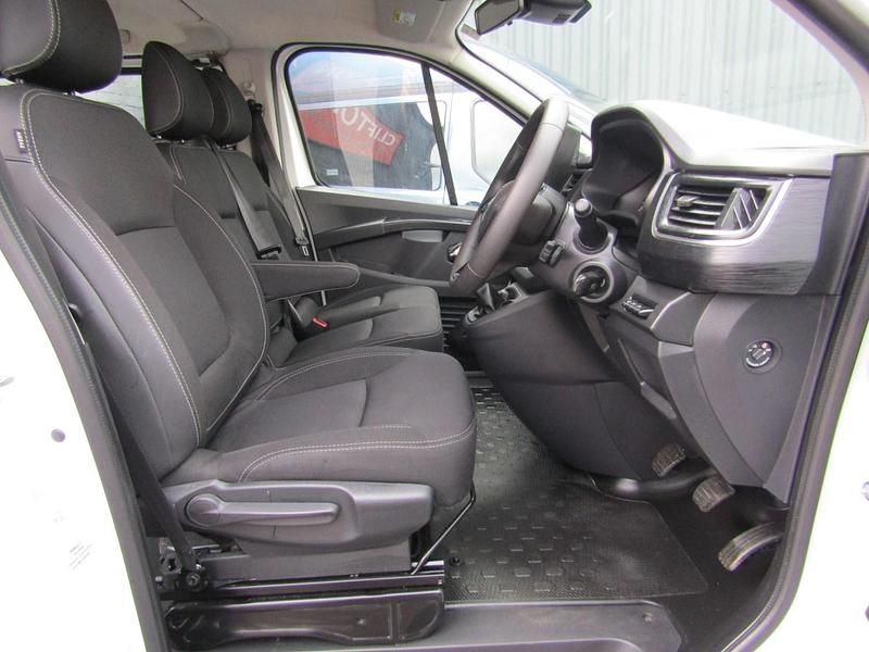 Used Renault Trafic 2025 White