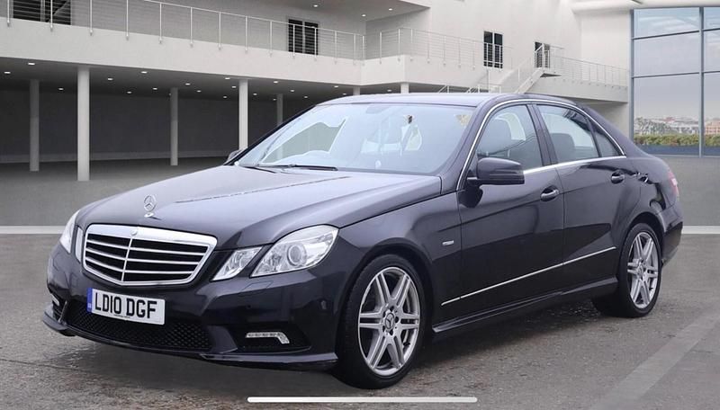 Black Used 2010 Mercedes E350 Sedan | £5,500 (Fair price) - Image 1/4