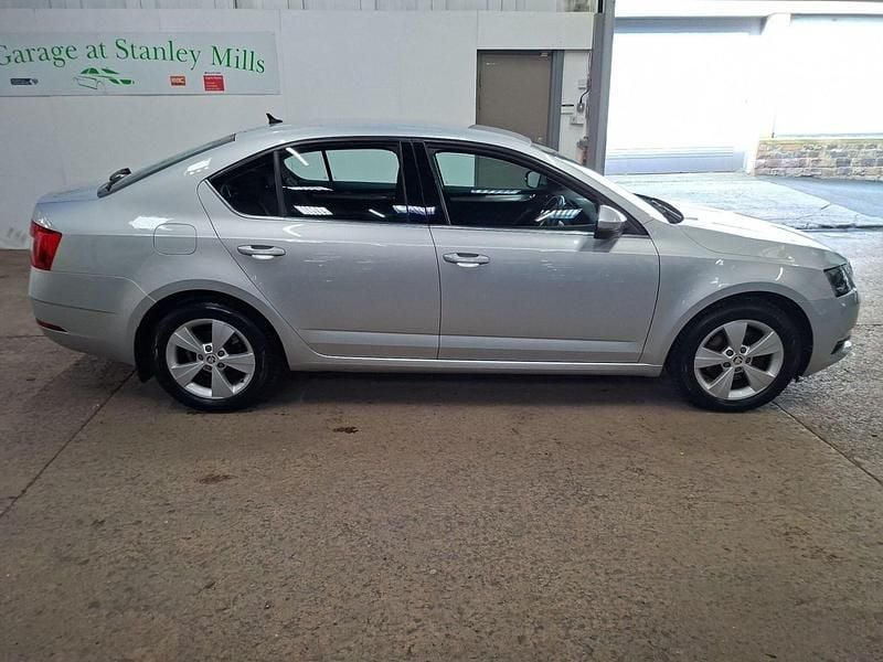 Used Skoda Octavia SE Technology 150 HP (110 kW) 2017 Silver Hatchback