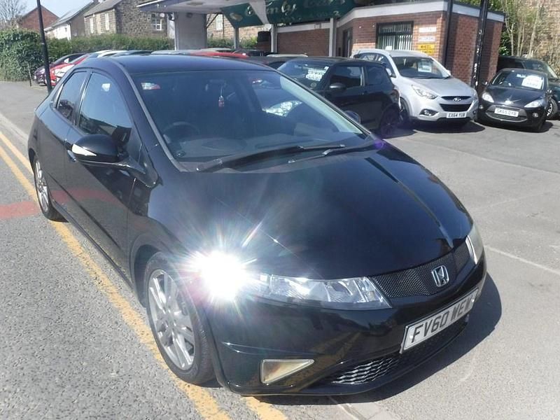 Begagnad Honda Civic SI 140 HK (102 kW) 2010 Svart Halvkombi