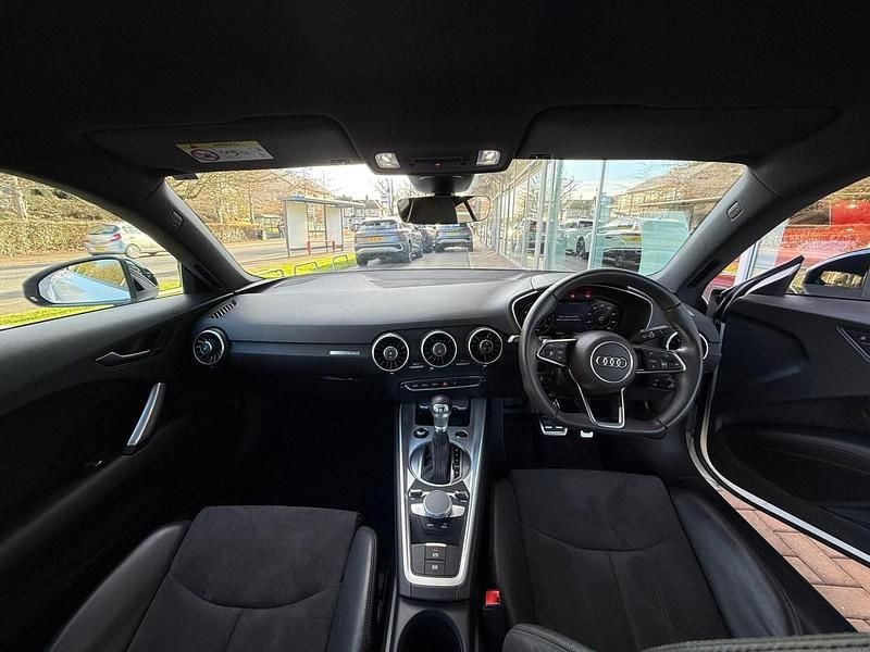 Used Audi TT Sport 197 HP (144 kW) 2023 White Coupe