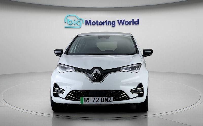 Used Renault Zoe Iconic 100 kW (136 HP) 2024 Hatchback