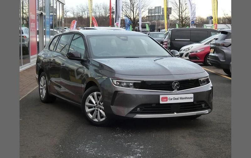 Used Vauxhall Astra Design Edition 128 HP (94 kW) 2023 Grey Estate
