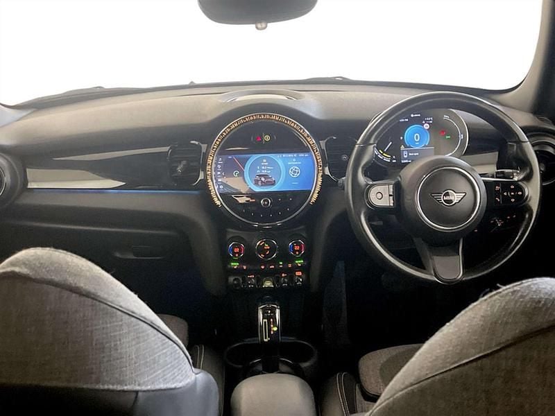 Used Mini Cooper SE Hatch 135 kW (184 HP) 2021 Black Hatchback