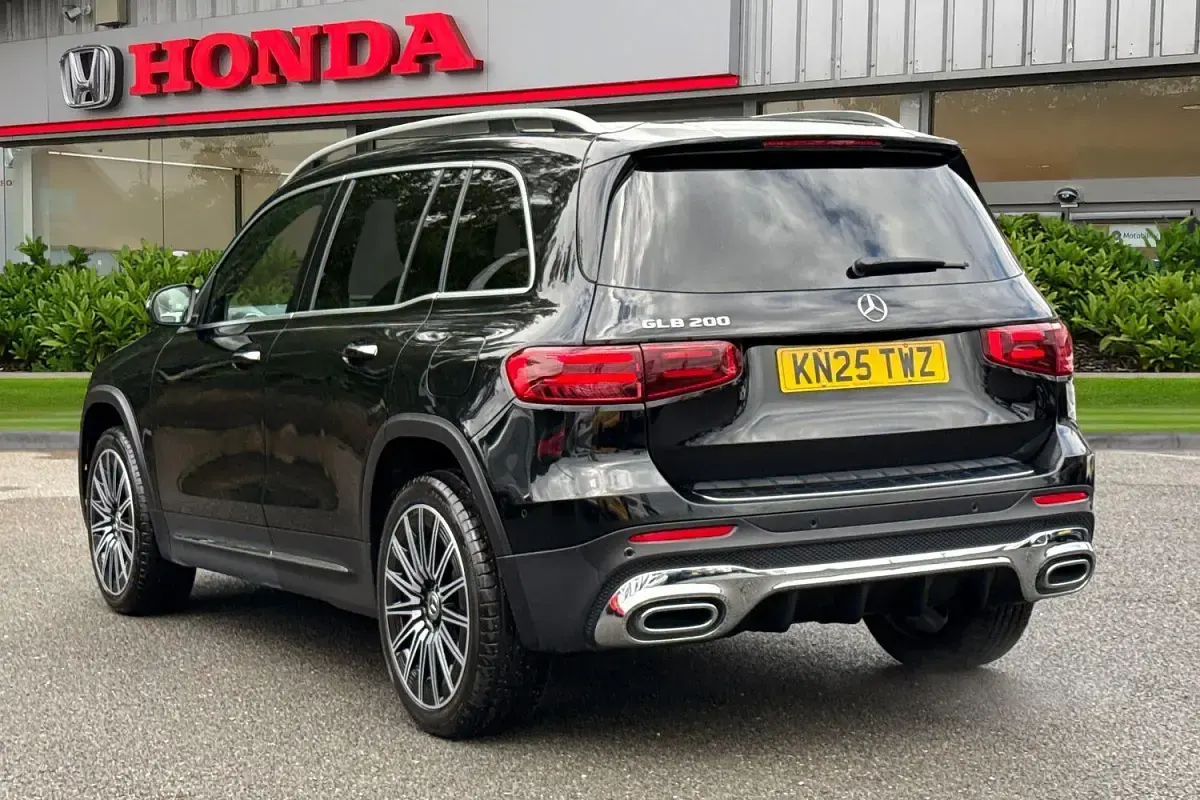 Used Mercedes GLB200 AMG Line Premium 163 HP (119 kW) 2025 Black SUV