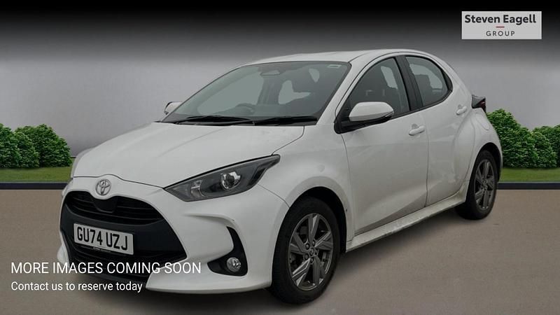 Used Toyota Yaris Hybrid 2024 White Hatchback