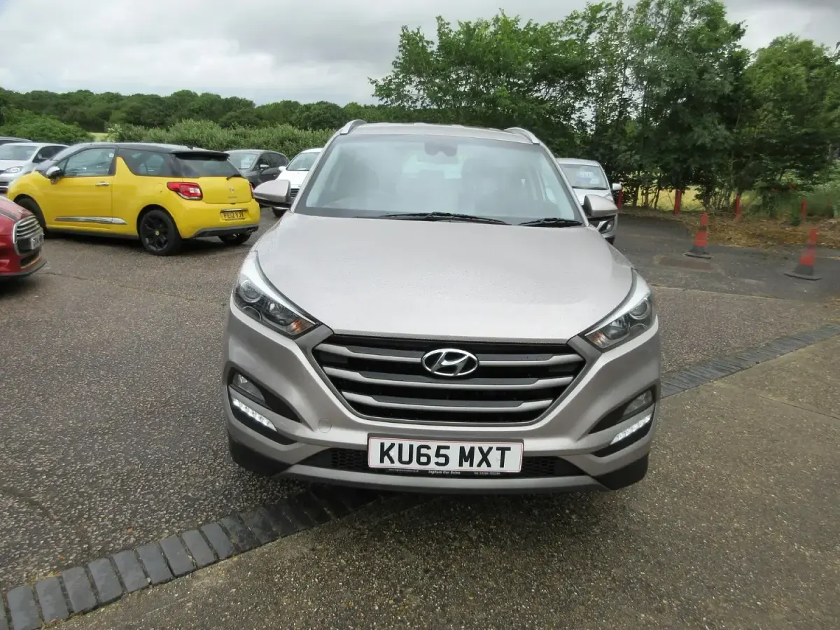 Used Hyundai Tucson SE 116 HP (85 kW) 2015 Beige SUV