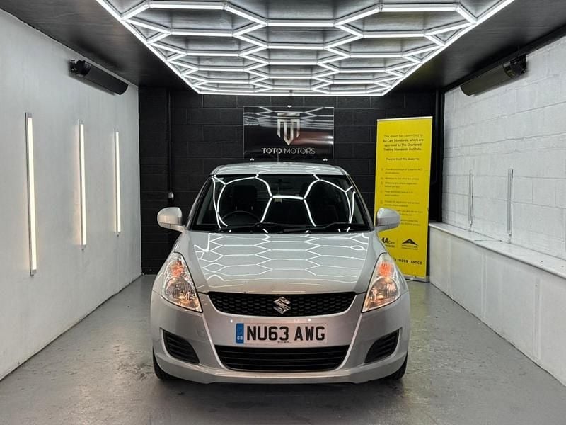 Used Suzuki Swift 94 HP (69 kW) 2013 Silver Hatchback