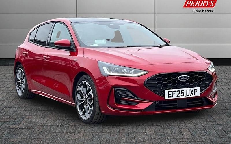 Used 2024 Ford Focus ST-Line X Hatchback | £23,999 (Expensive) - Image 1/4