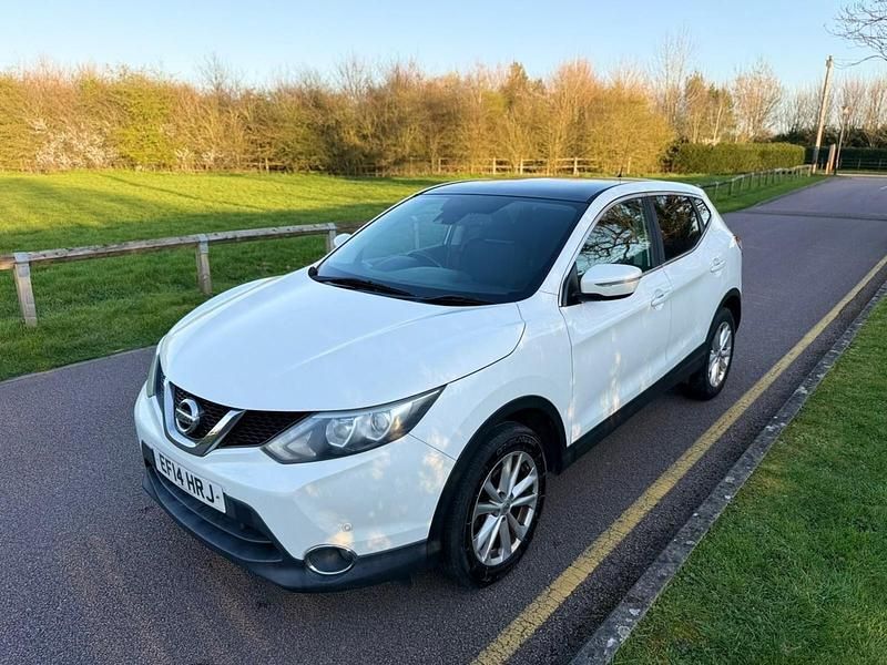 Used Nissan Qashqai Acenta Premium 115 HP (84 kW) 2014 White SUV