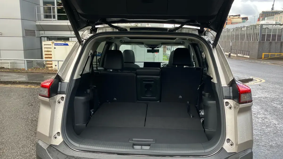 New Nissan X-Trail Tekna+ 163 HP (119 kW) 2026 Silver SUV