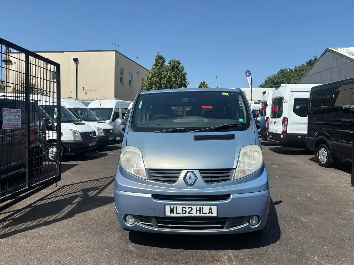 Used Renault Trafic 115 HP (84 kW) 2013 Blue MPV