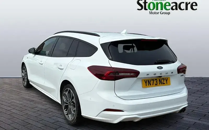 Used Ford Focus ST-Line X 155 HP (114 kW) 2023 White Estate