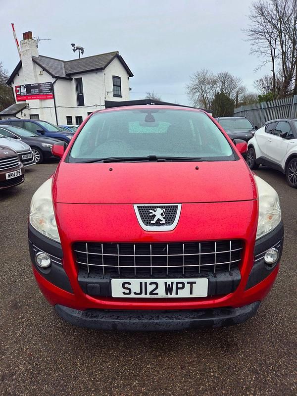 Used Peugeot 3008 Active 2012 Red Hatchback