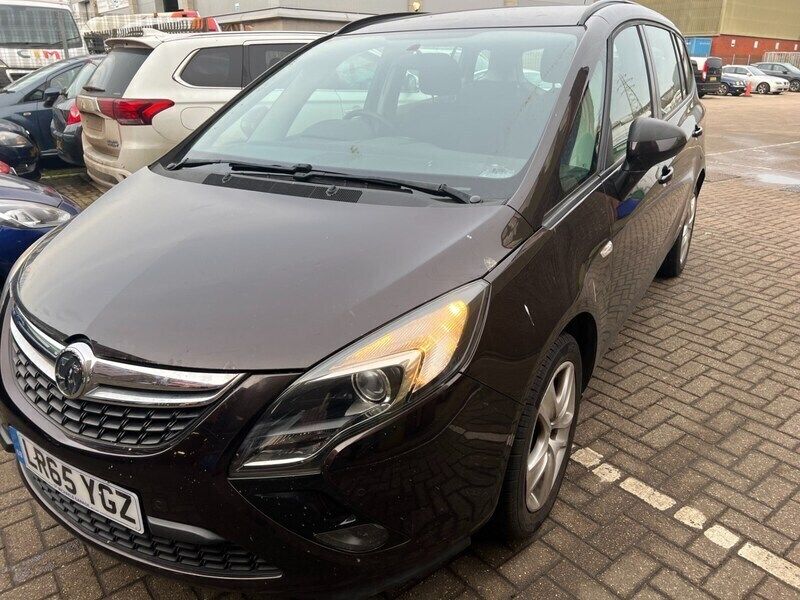 Used Vauxhall Zafira 2015 Brown MPV