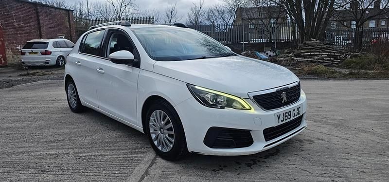 Used Peugeot 308 Active 2019 White Hatchback