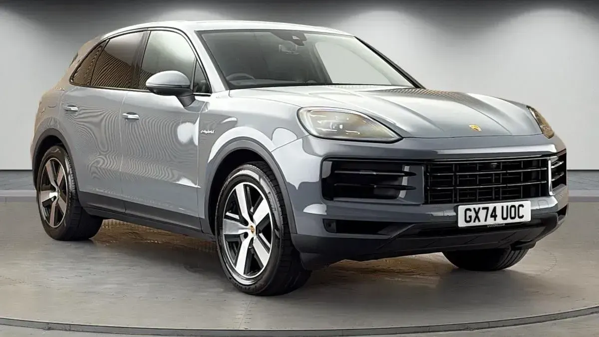 Used Porsche Cayenne 470 HP (345 kW) 2024 SUV