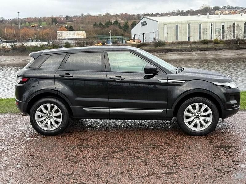 Used Land Rover Range Rover evoque Pure 2015 Black Estate