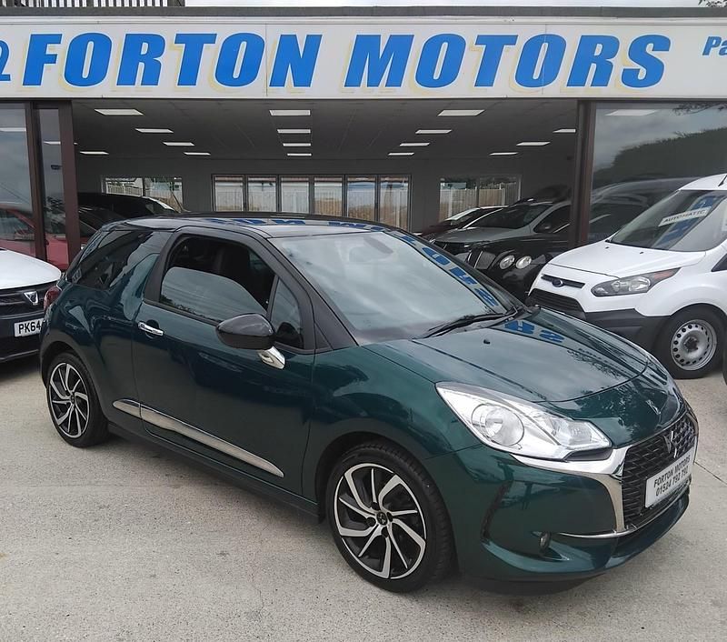 Used Citroën DS3 Chic 2017 Green Hatchback