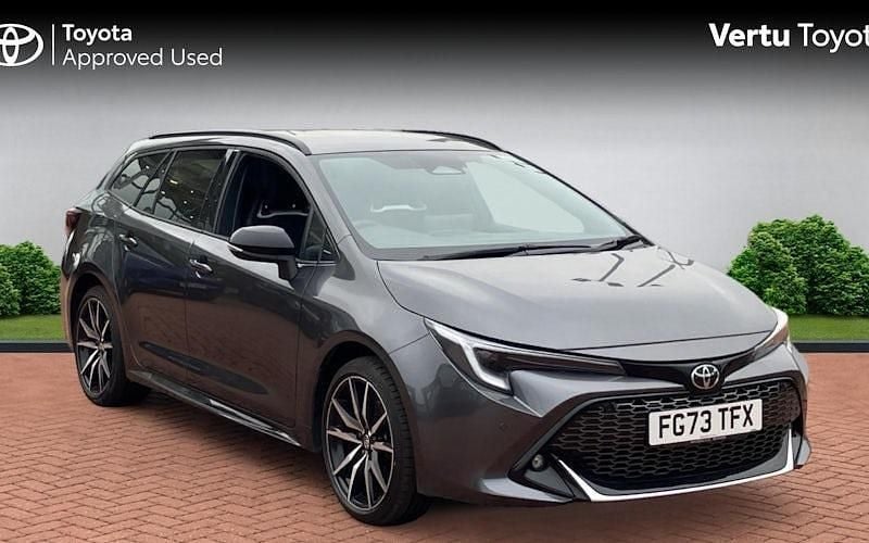 Used 2025 Toyota Corolla Sport Estate | £26,242 (Fair price) - Image 1/4