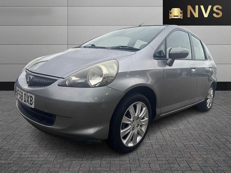 Second-hand Honda Jazz SE 82 CP (60 kW) 2008 Argintiu Hatchback