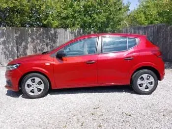 Used Dacia Sandero Essentiel 67 HP (49 kW) 2022 Red Hatchback