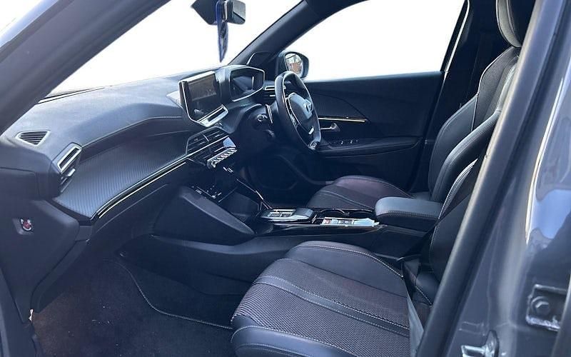 Used Peugeot 2008 GT 131 HP (96 kW) 2024 Grey SUV