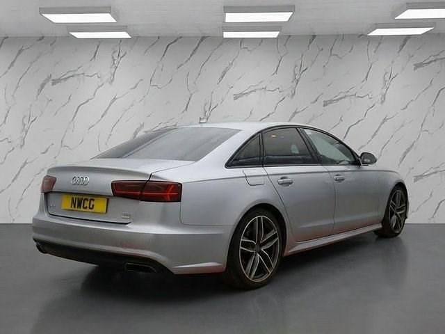 Used Audi A6 Black Edition 190 HP (139 kW) 2015 Silver Sedan