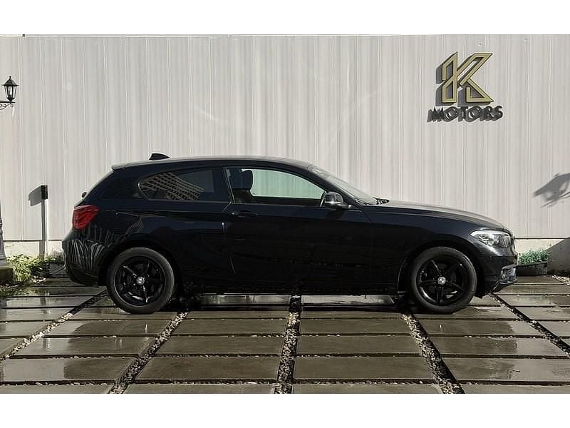 Used BMW 118 Comfort Edition 136 HP (100 kW) 2017 Black Hatchback