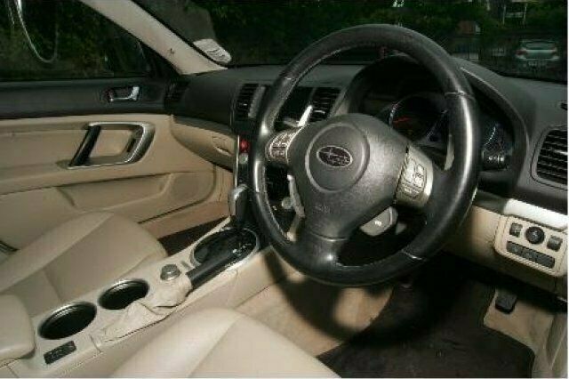 Begagnad Subaru Outback 2009 SUV