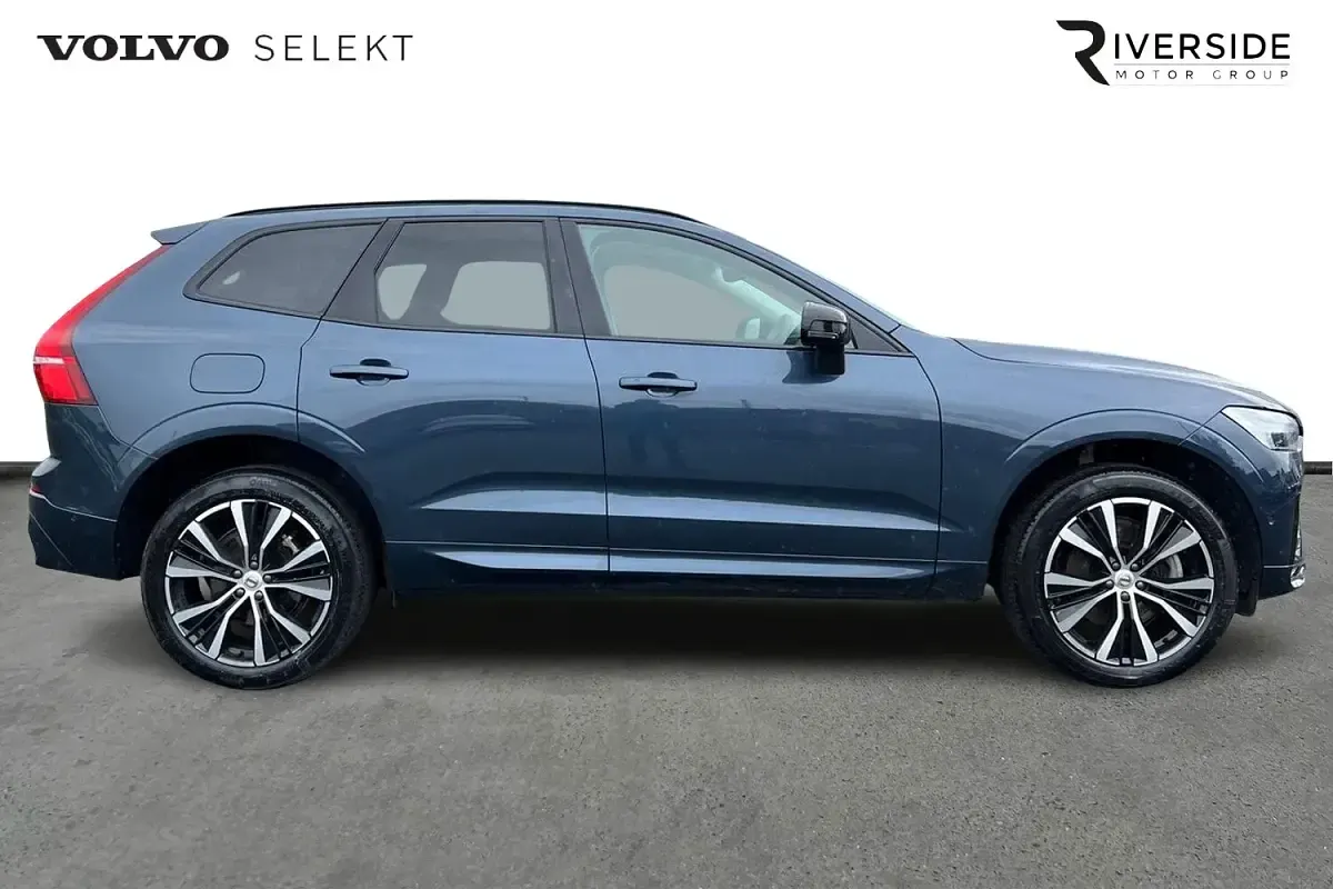 Used Volvo XC60 Ultra 250 HP (183 kW) 2025 Blue SUV