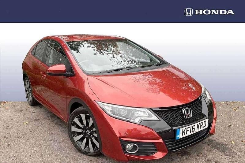 Red Used 2016 Honda Civic SE Plus Hatchback | £11,950 (Fair price) - Image 1/4