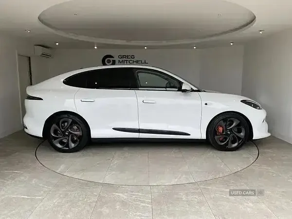 New MG IM6 553 kW (752 HP) 2026 White SUV