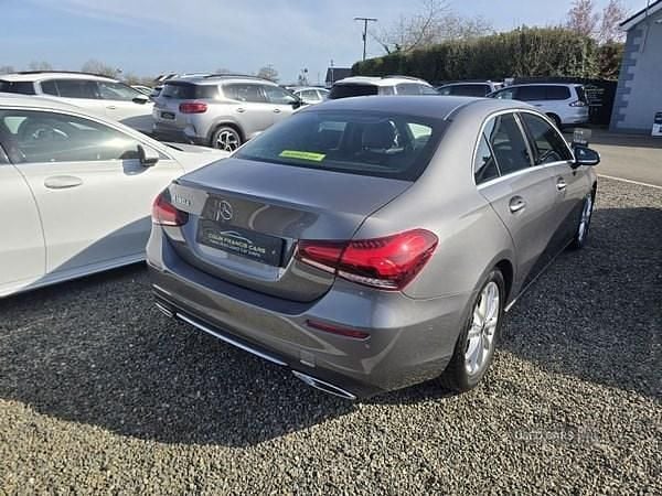 Begagnad Mercedes A180 Executive 2019 Grå Sedan