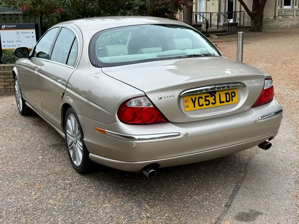 Used Jaguar S-Type SE 200 HP (147 kW) 2003 Beige Sedan