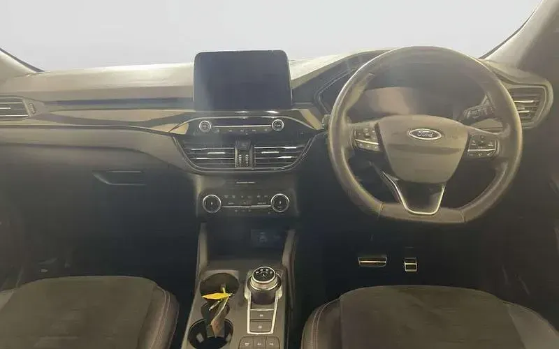 Second-hand Ford Kuga ST-Line 225 CP (165 kW) 2023 Albastru SUV