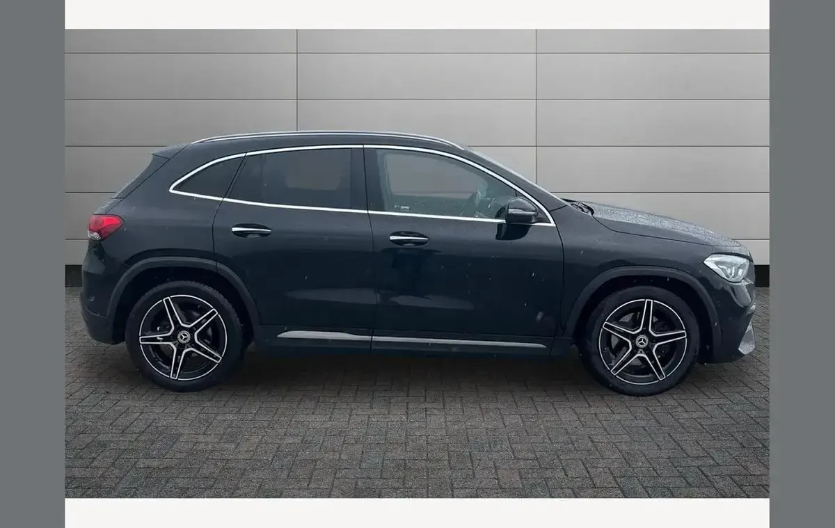 Used Mercedes GLA200 AMG Line Premium 163 HP (119 kW) 2023 Black SUV