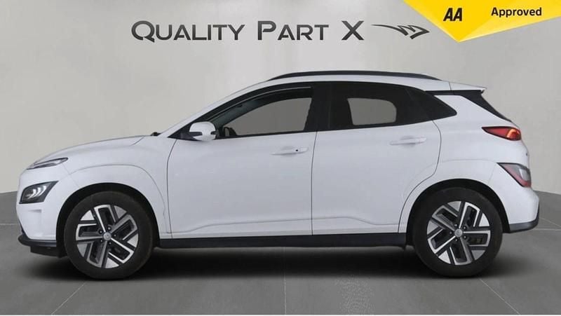 Used Hyundai Kona Premium 150 kW (204 HP) 2021 White SUV