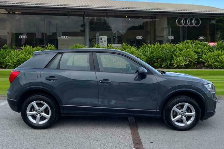 Used Audi Q2 Design 116 HP (85 kW) 2020 Grey SUV