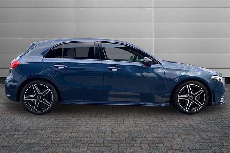 Used Mercedes A200 Executive 163 HP (119 kW) 2023 Blue Hatchback