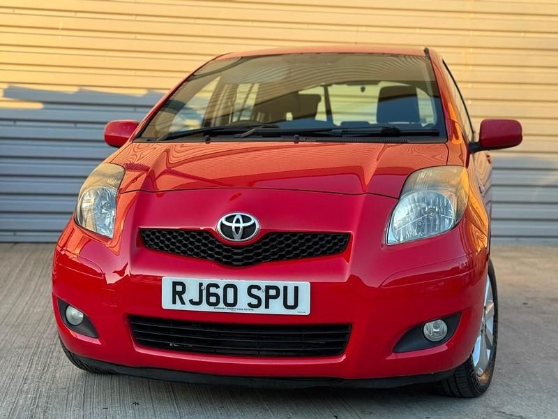 Used Toyota Yaris 2011 Red Hatchback