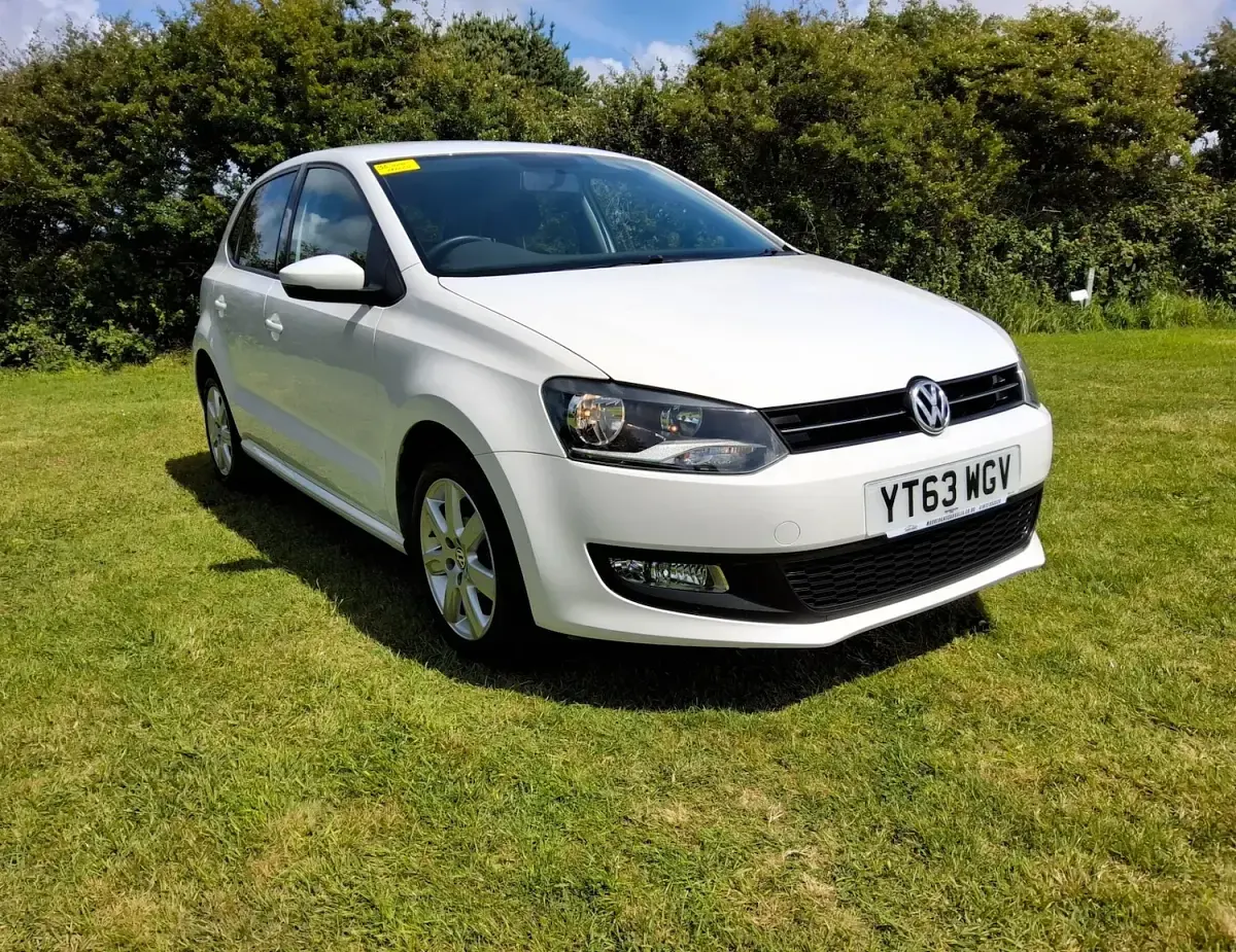 Used VW Polo Edition 60 HP (44 kW) 2013 White Hatchback
