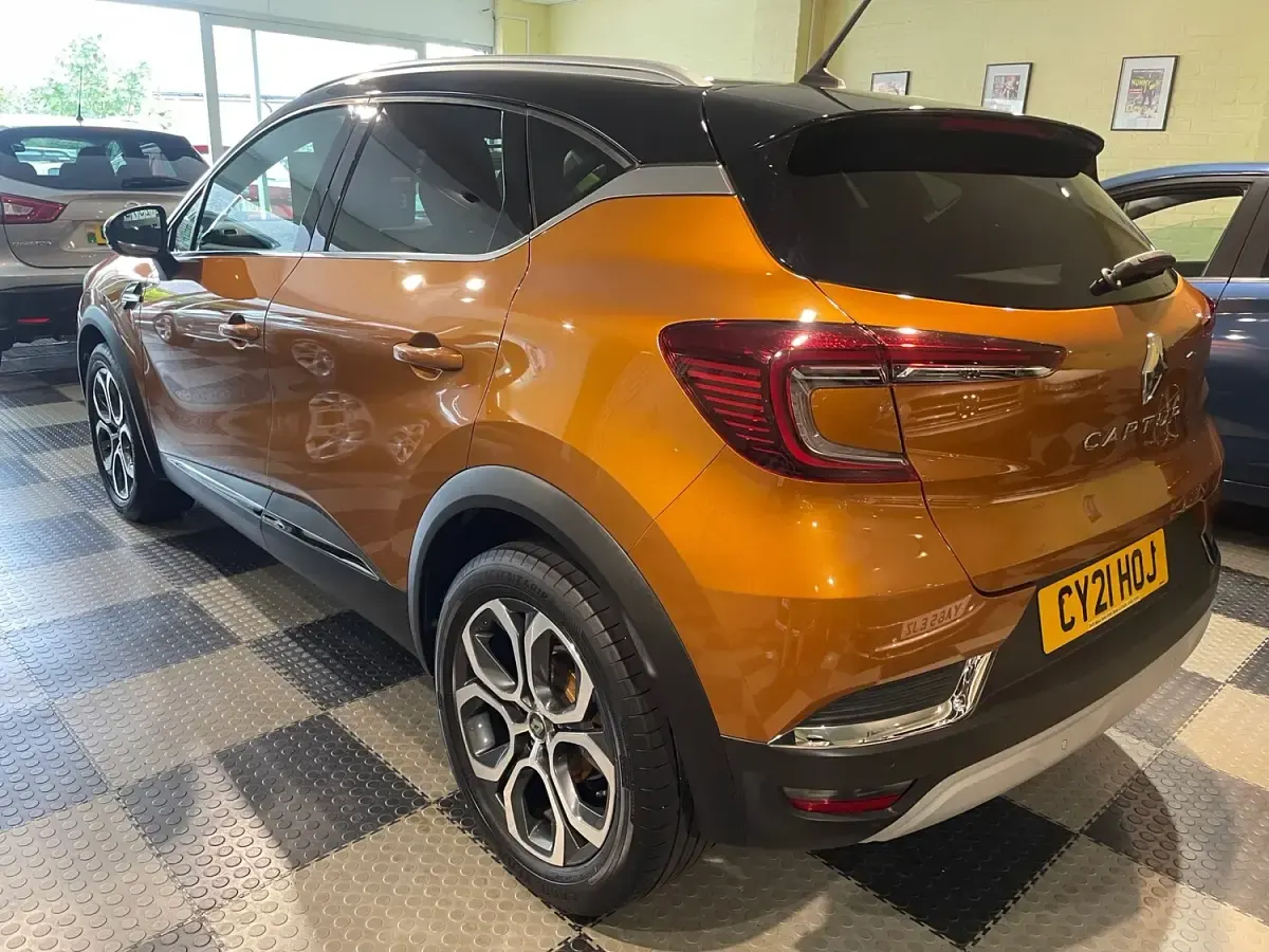Used Renault Captur Version S 2021 Gold SUV