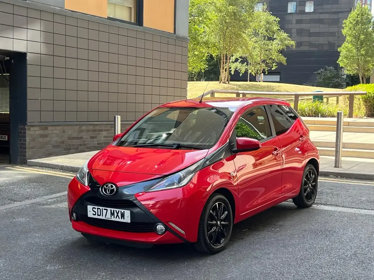 Used Toyota Aygo x-style 2017 Red Hatchback