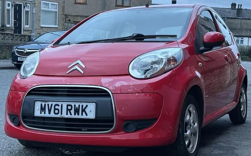 Used Citroën C1 VTR Sport 69 HP (50 kW) 2011 Red Hatchback