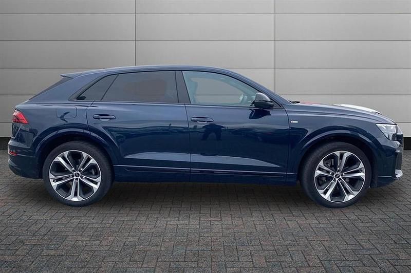 Used Audi Q8 Black Edition 286 HP (210 kW) 2025 Blue SUV