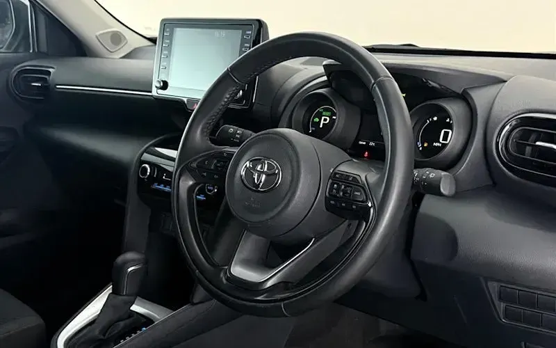Used Toyota Yaris Hybrid 116 HP (85 kW) 2026 Estate