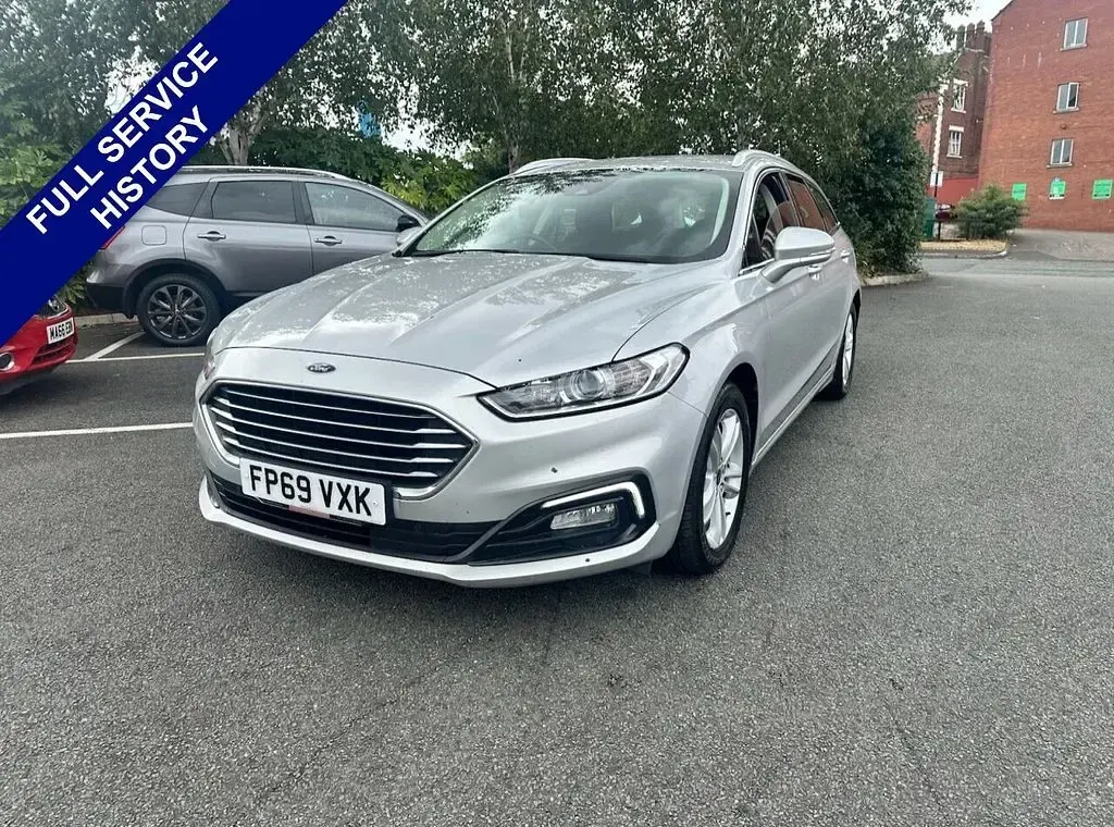 Used Ford Mondeo Zetec 150 HP (110 kW) 2019 Silver Estate
