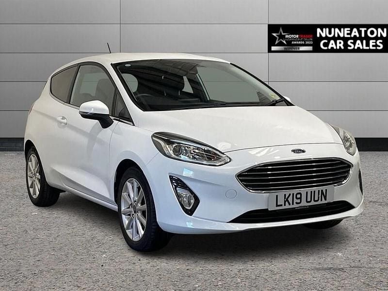 White Used 2019 Ford Fiesta Titanium Hatchback | £9,600 (Good price) - Image 1/4